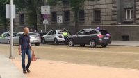 Полицията в София спря абитуриенти