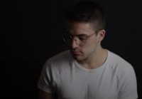 Австралиец с най-добрата версия на "Tears Getting Sober"