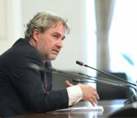 Преговорите на Банов с танцовите състави и читалища продължават на 18 юни