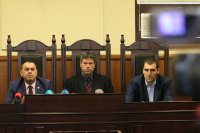 Задържаните полицаи от "Калотина" изпирали подкупи през столично заведение